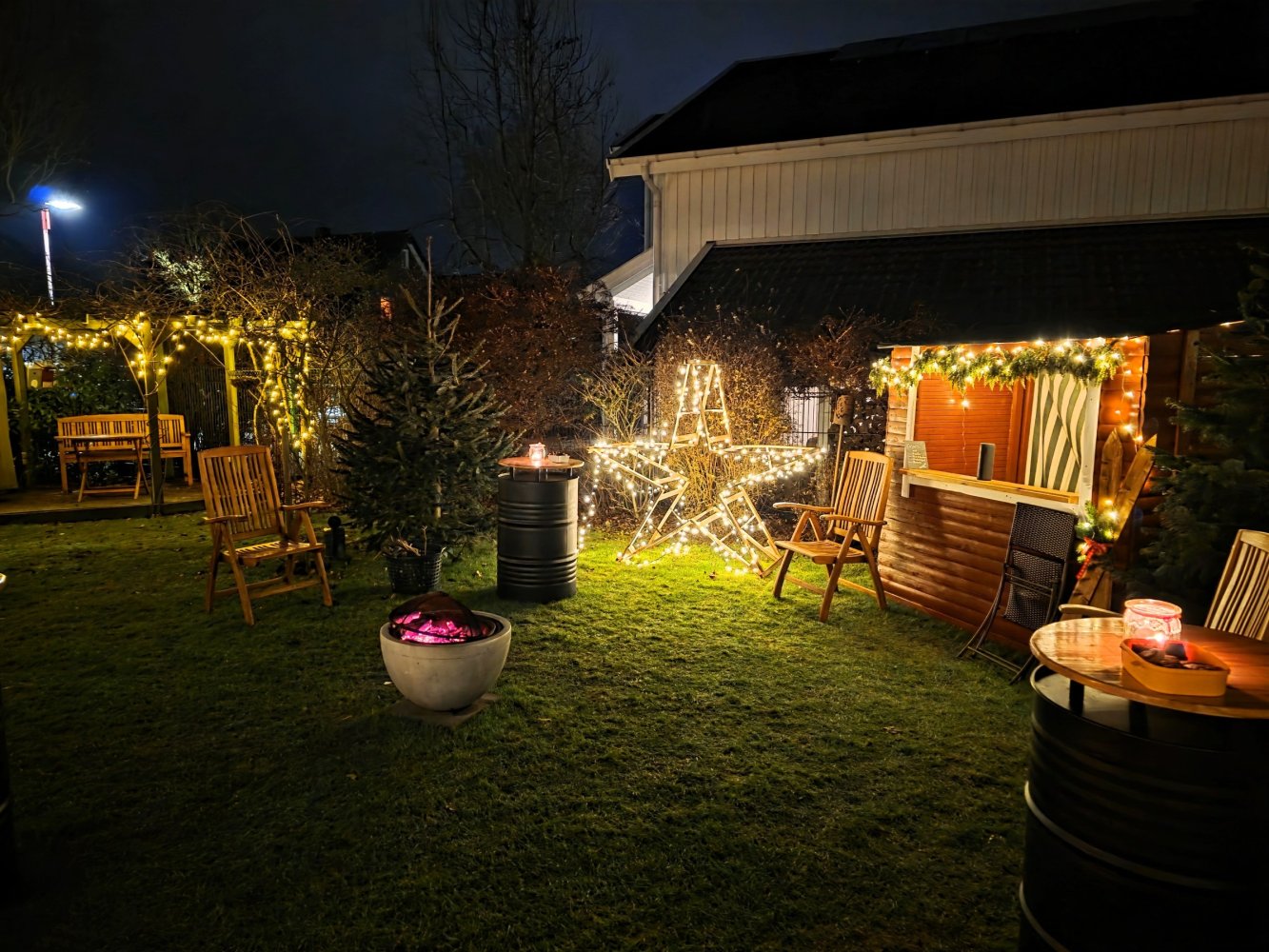 "Privater Weihnachtsmarkt" im Garten
